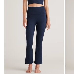 Quince Ultra-Soft Cropped Bootcut Pants in Heather navy size XL